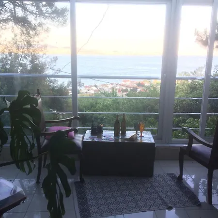 Kinaliada Manzarali Ev * Kinaliada (Marmara)